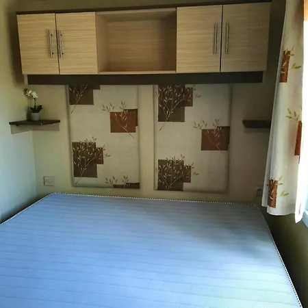 Ensoleille A Avec Piscine Partageea *